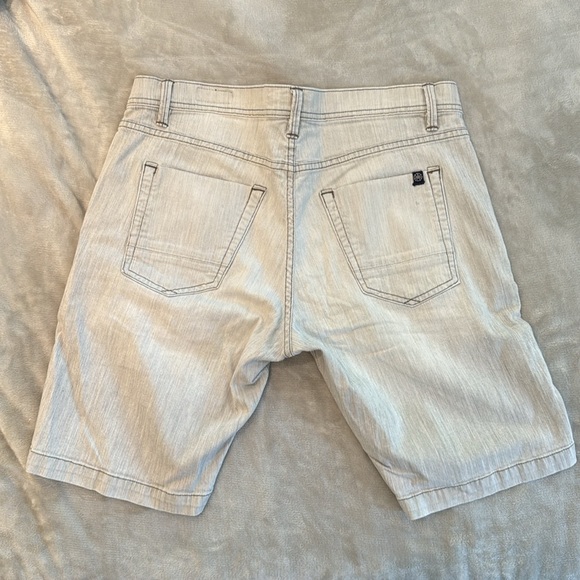 Agave Denim GRIFF classic straight shorts - Picture 3 of 5